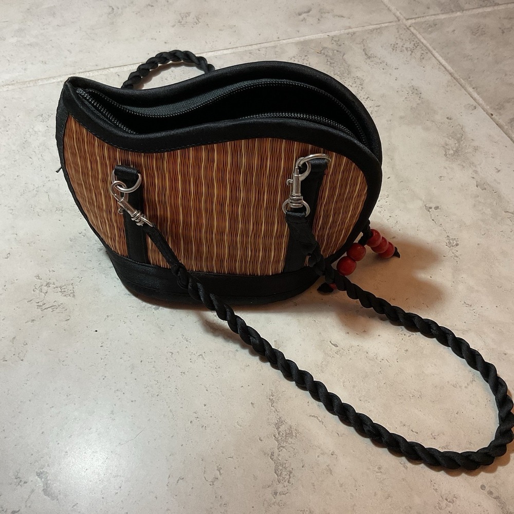 Baskets of Cambodia Saraye Shoulder Bag - Picture 6 of 7